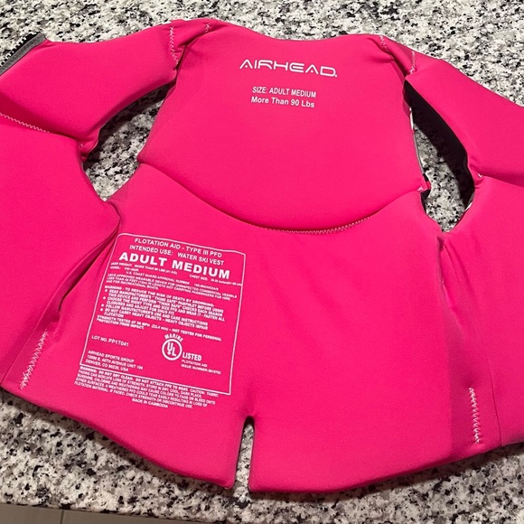 Airhead Camo Cool Neolite Pink Life Vest Jacket, Womens Medium (Open Box) - Picture 3 of 3